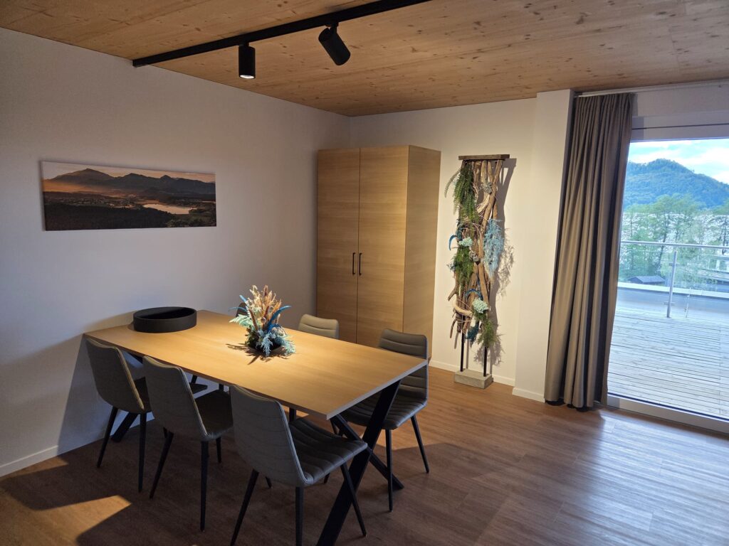 Penthouse Seerose Wohnbereich