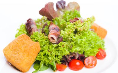 Ziegenkäse Datteln im Speckmantel